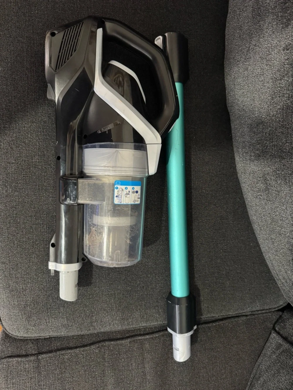 Lightweight Cordless Stick Vacuum in Aqua and Black - Picture 4 of 8
